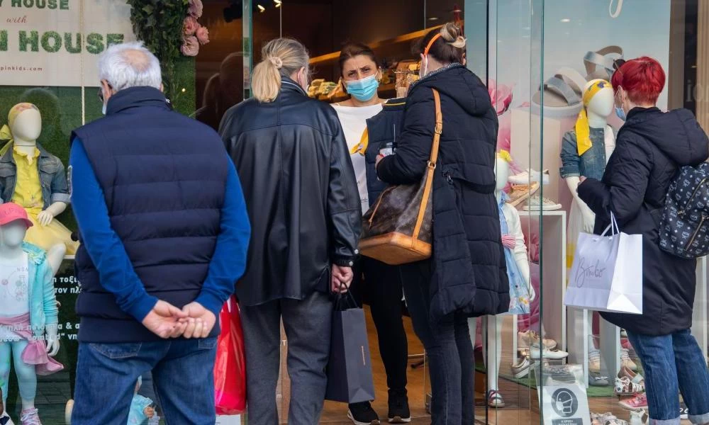 Εμπορικός Σύλλογος Αθηνών για νέα μέτρα: «Θετικό το ότι δεν αλλάζει κάτι στη λειτουργία της αγοράς»
